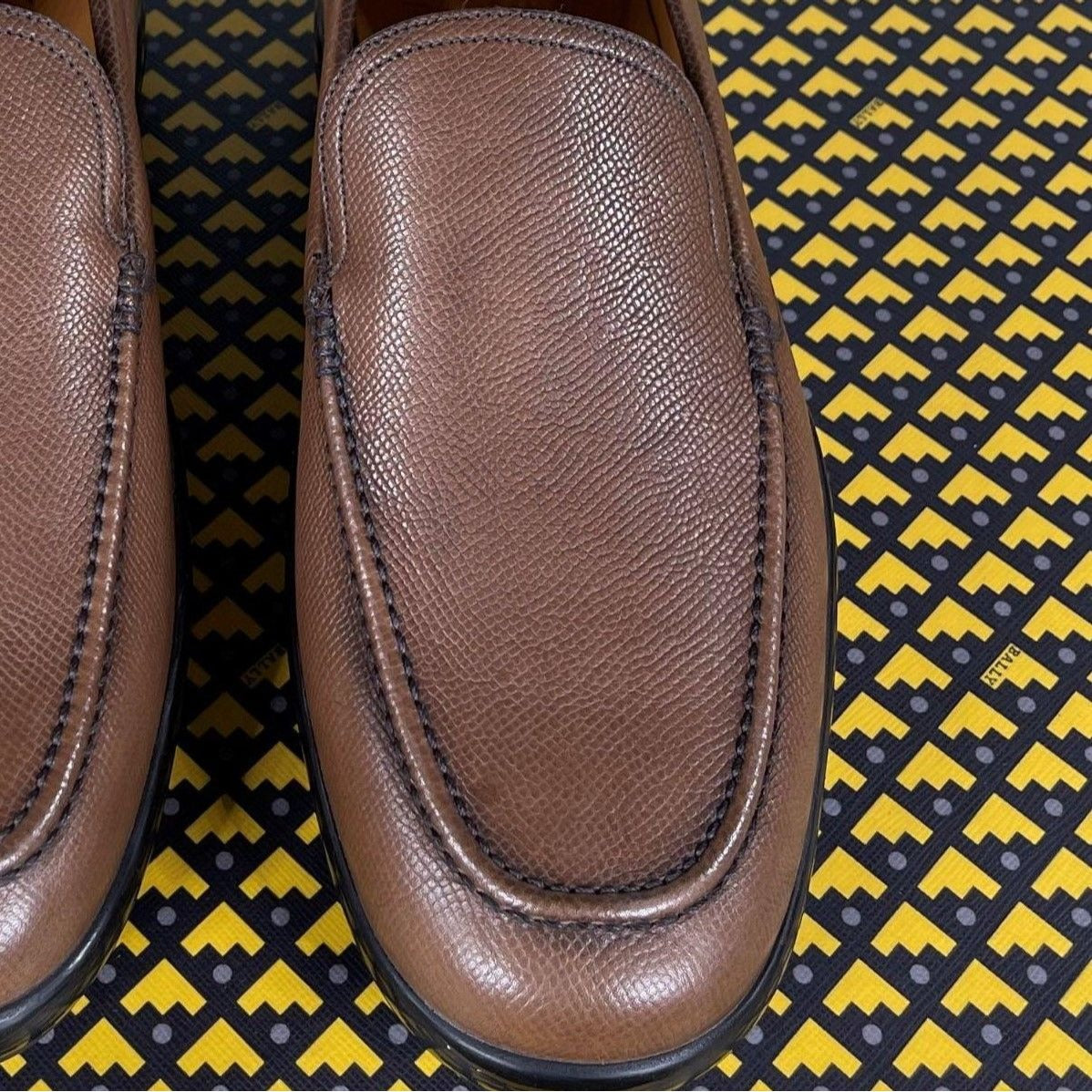 Bally Mils Coffee Leather Loafers | Positivo Clothing