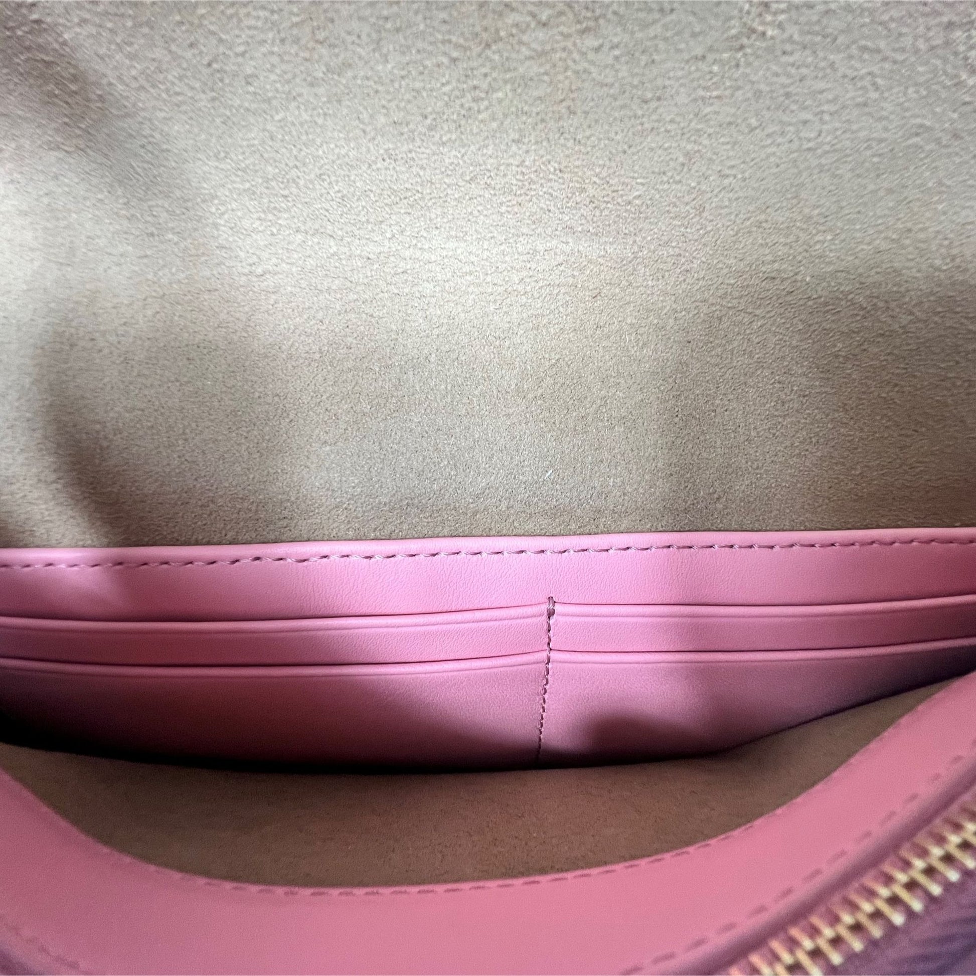 MCM Mode Travia Blossom Pink Leather Shoulder Bag | Positivo Clothing