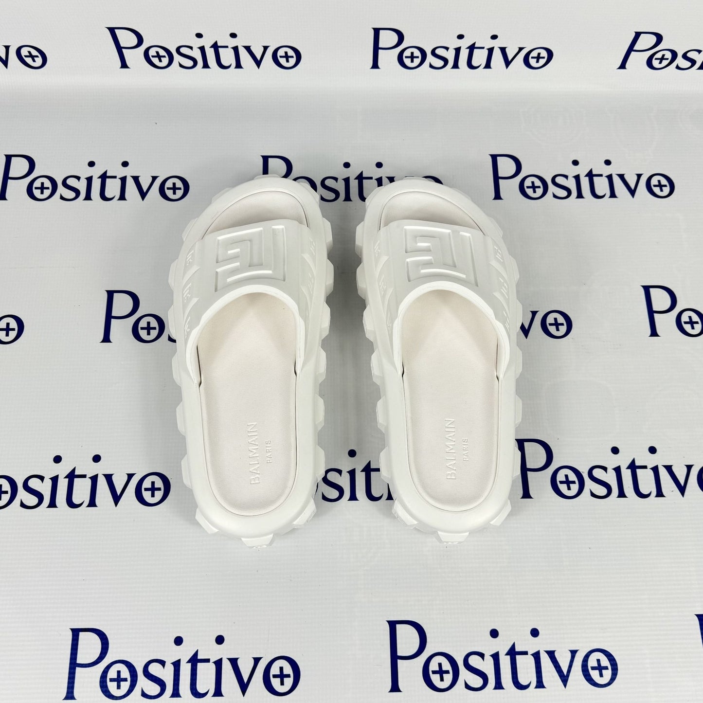 Balmain Womens White Ari Rubber Slides Sandals | Positivo Clothing