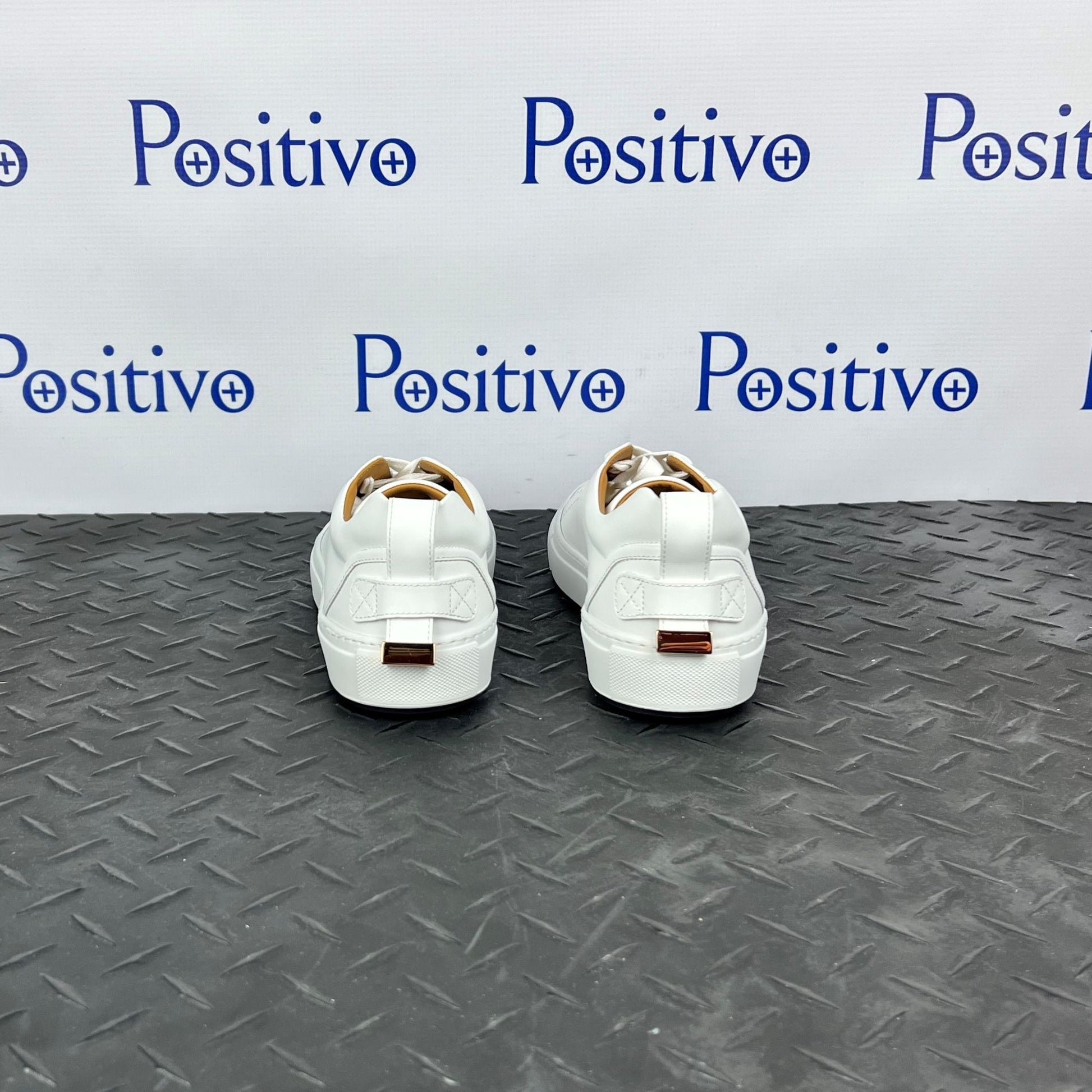 Buscemi Lyndon White Leather Sneakers | Positivo Clothing