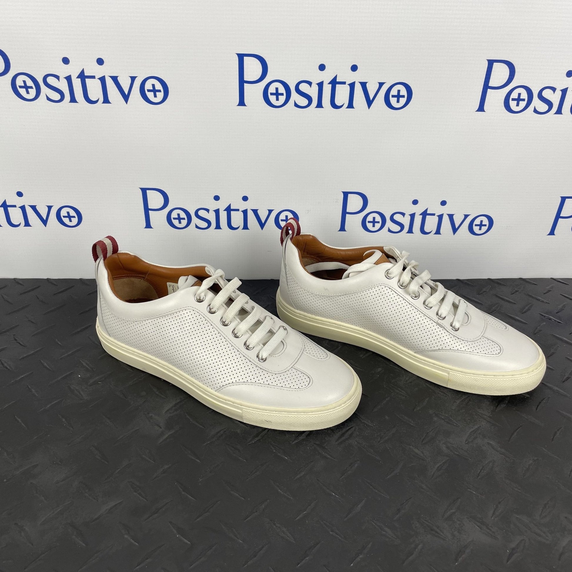 Bally Hendrik Cream Leather Low Top Sneakers | Positivo Clothing