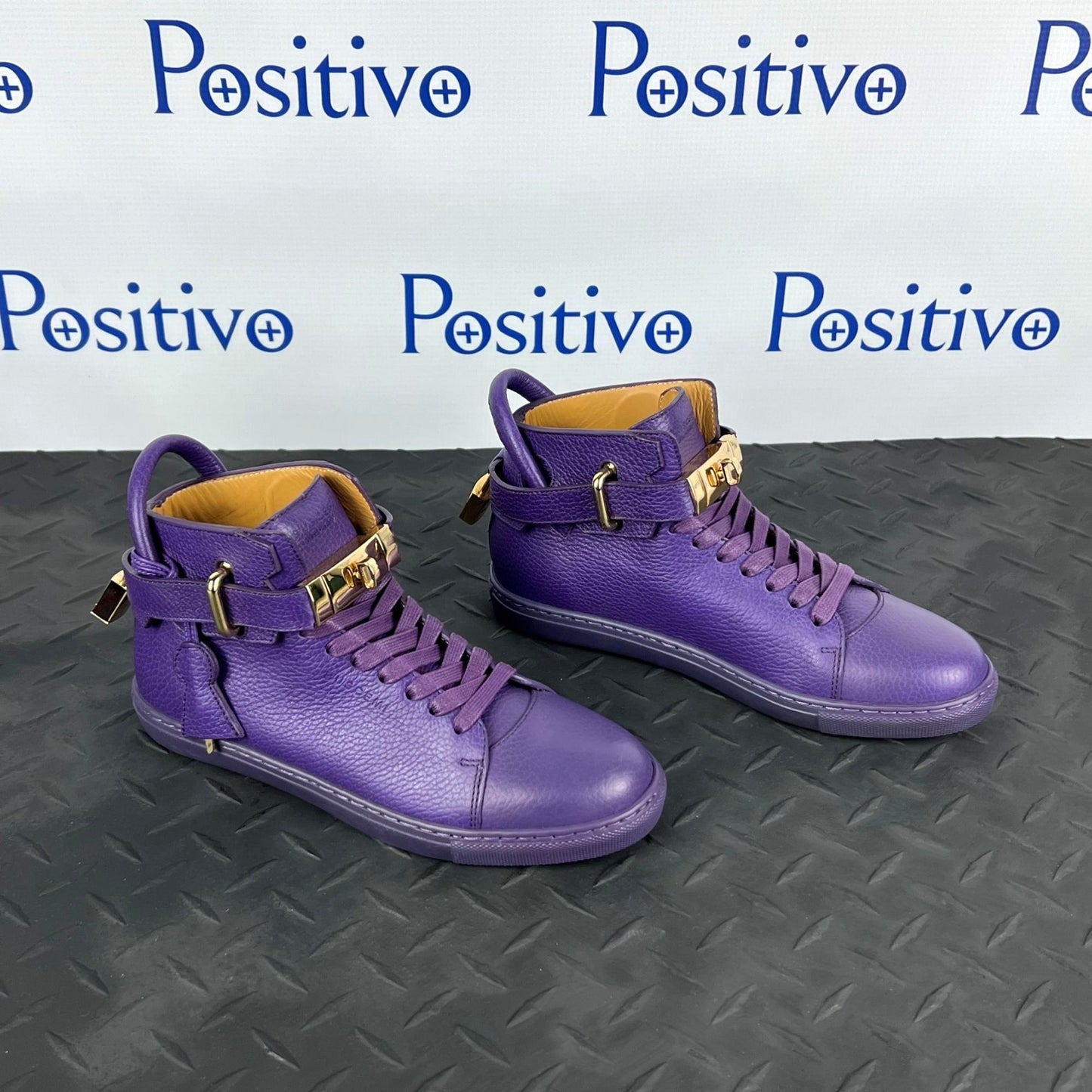 Buscemi Womens 100MM Flat Violet Leather Sneakers | Positivo Clothing