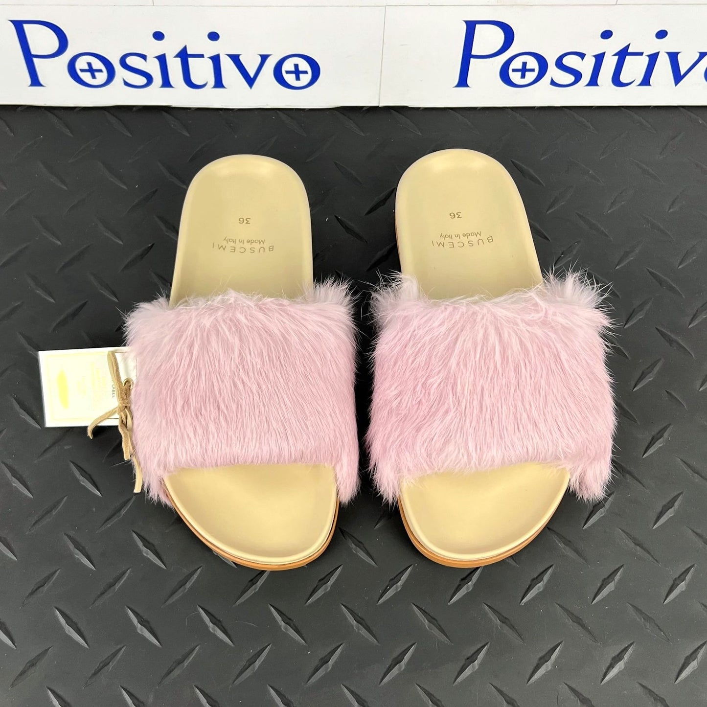 Buscemi Womens Slide Fur Clot Pink Leather Slippers | Positivo Clothing