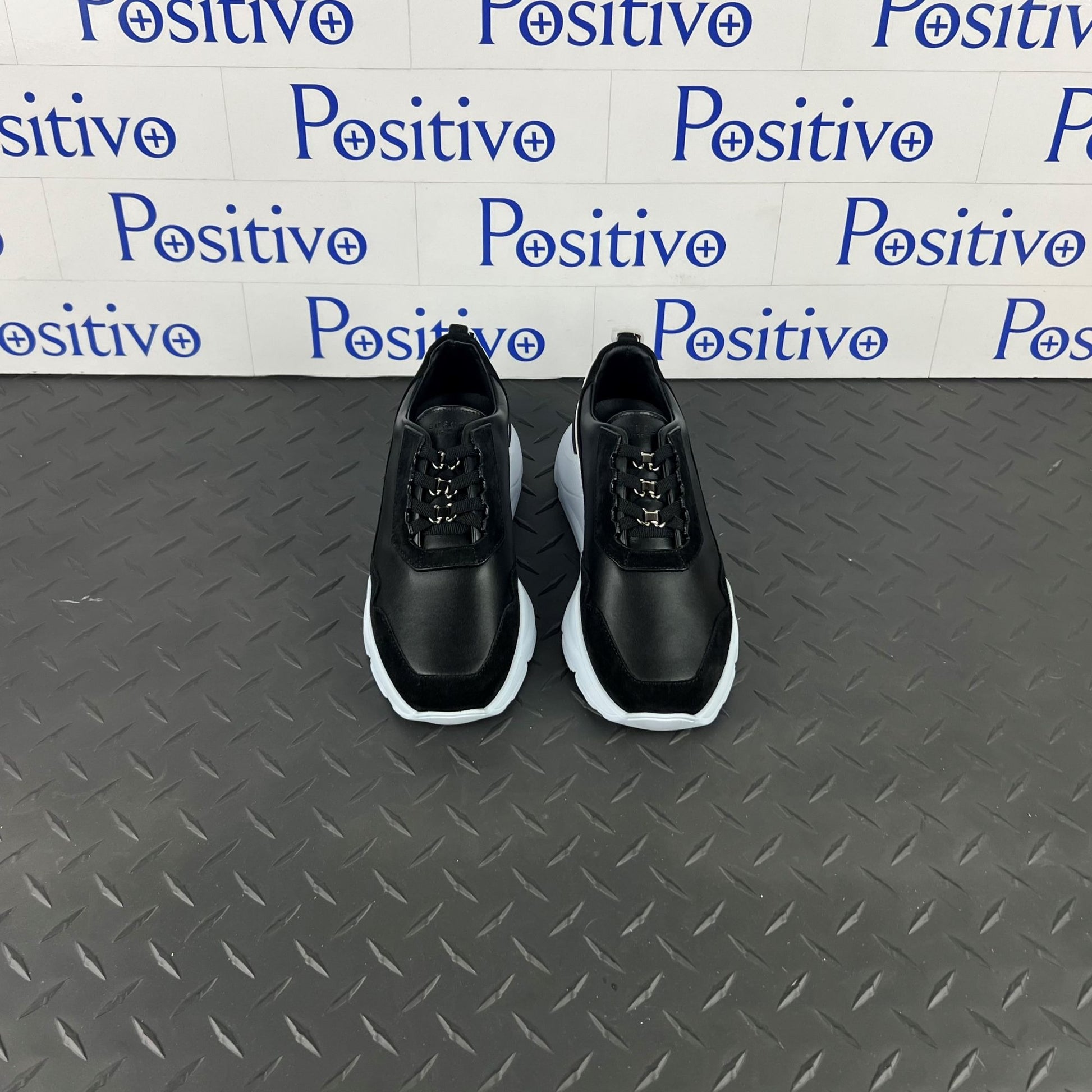 Buscemi Womens Strada Black Leather Sneakers SAMPLE | Positivo Clothing