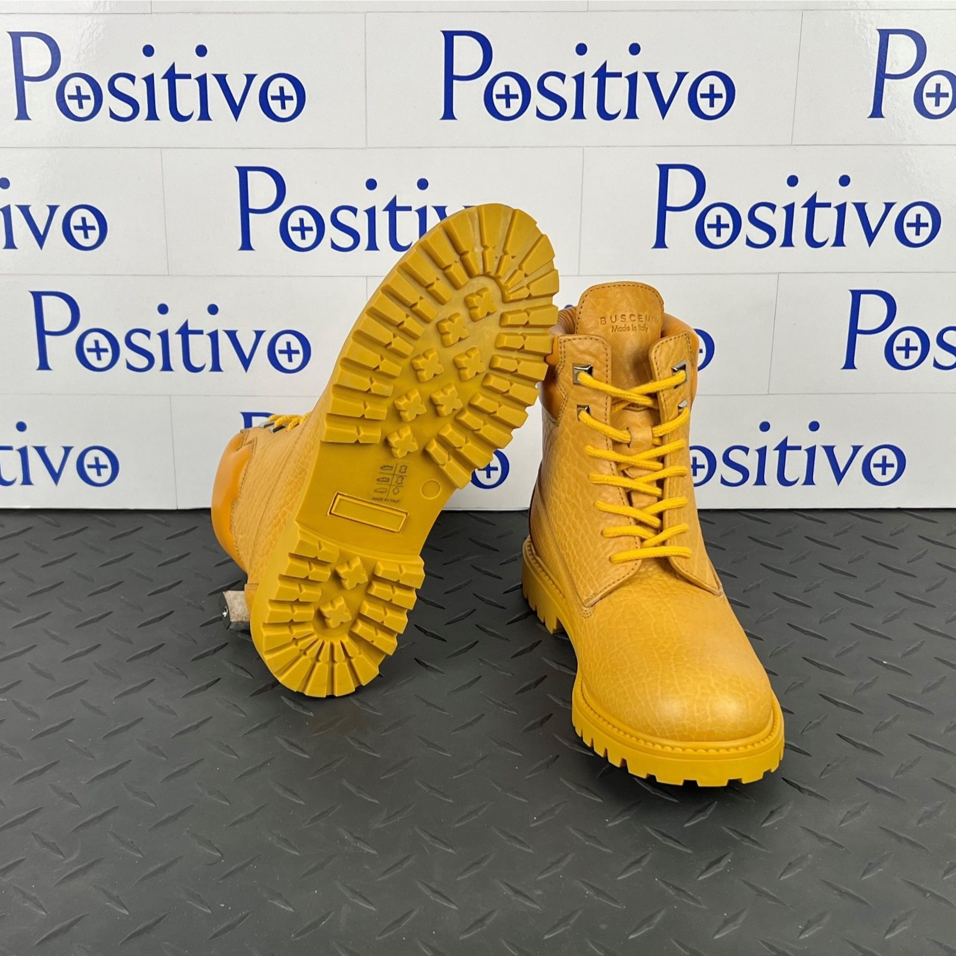 Buscemi Women s Site Boot Yellow Leather Boots SAMPLE Positivo